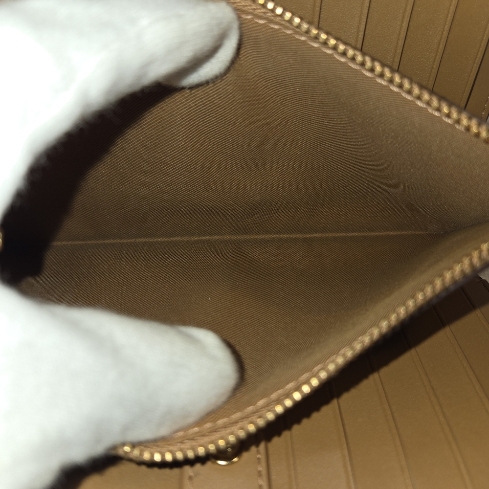 Coach Slim Zip Wallet In Signature Canvas With Stripe - Picture 8 of 13